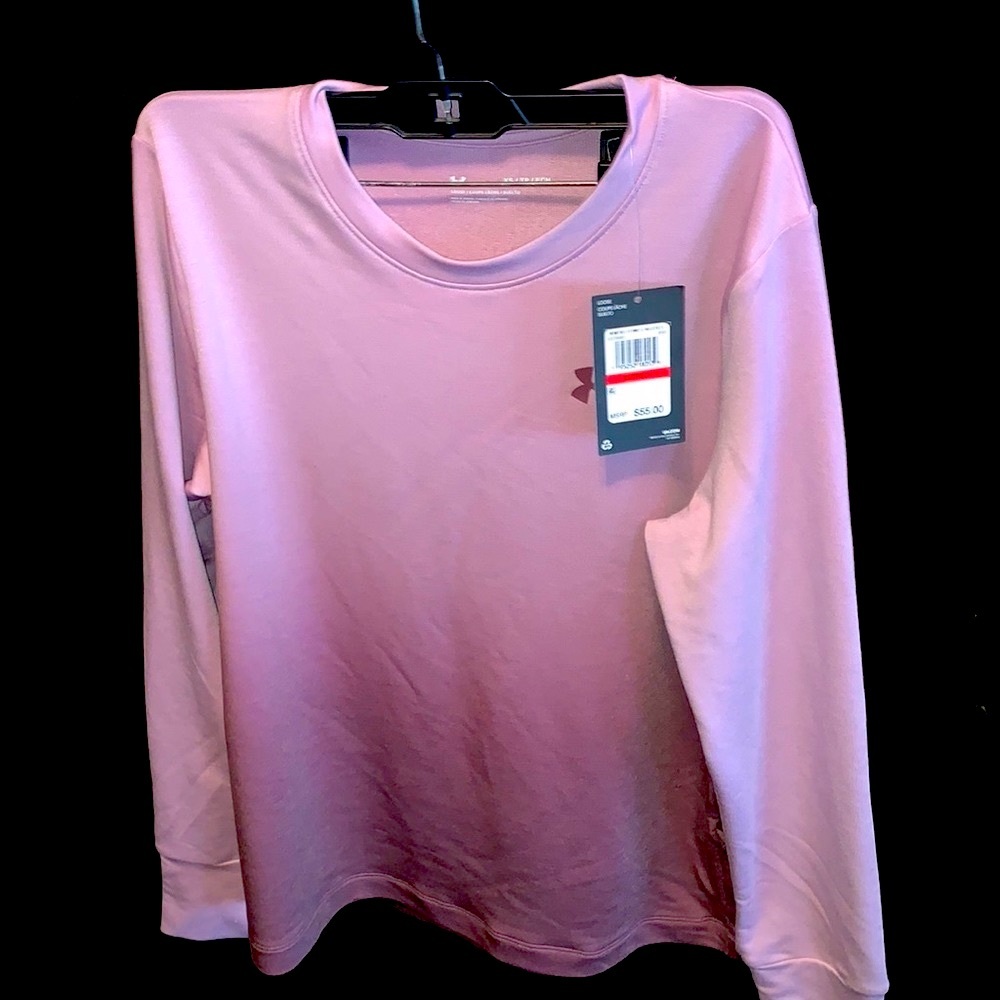 Under Armour Loose XS long sleeve top NWT